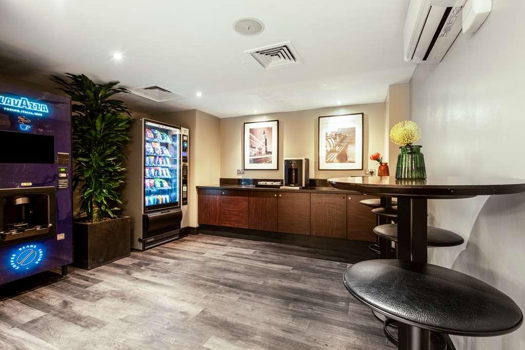 Radisson Red Hotel London Heathrow Einrichtungen foto